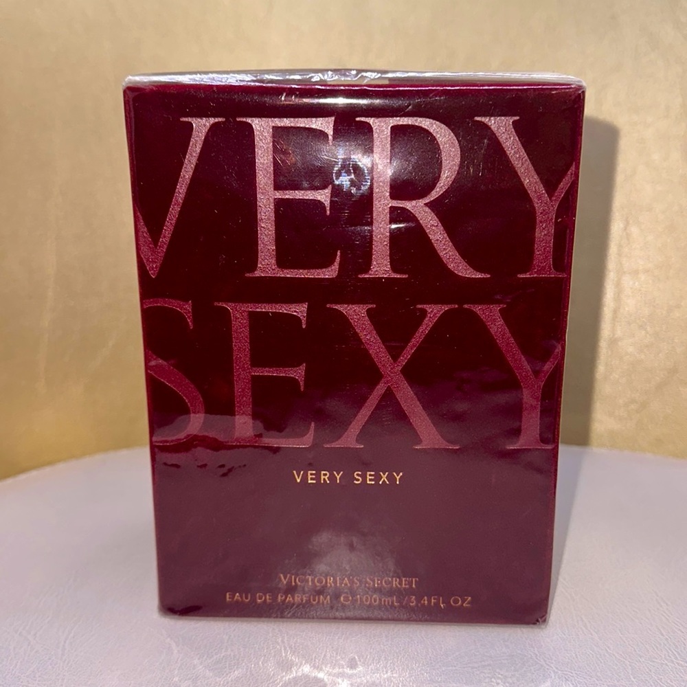 Victoria’s secret very sexy perfume